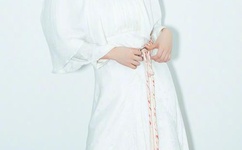 与公在客厅添我荫蒂